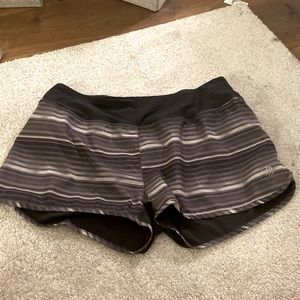 Cute stripe athletic shorts, size S